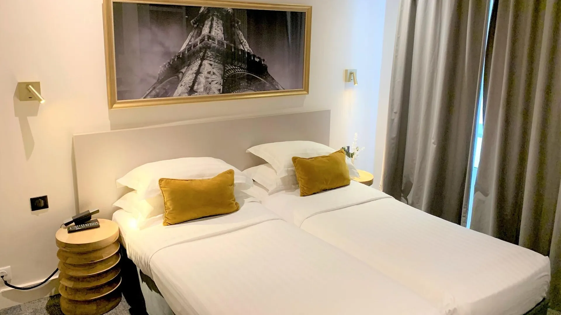 Des Ambassadeurs Hotel 3*
