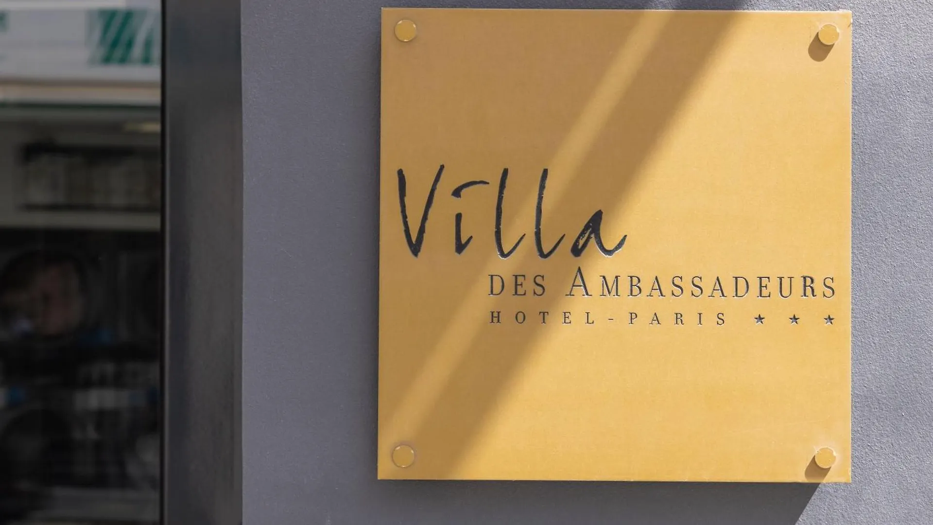 Des Ambassadeurs Hotel 3*