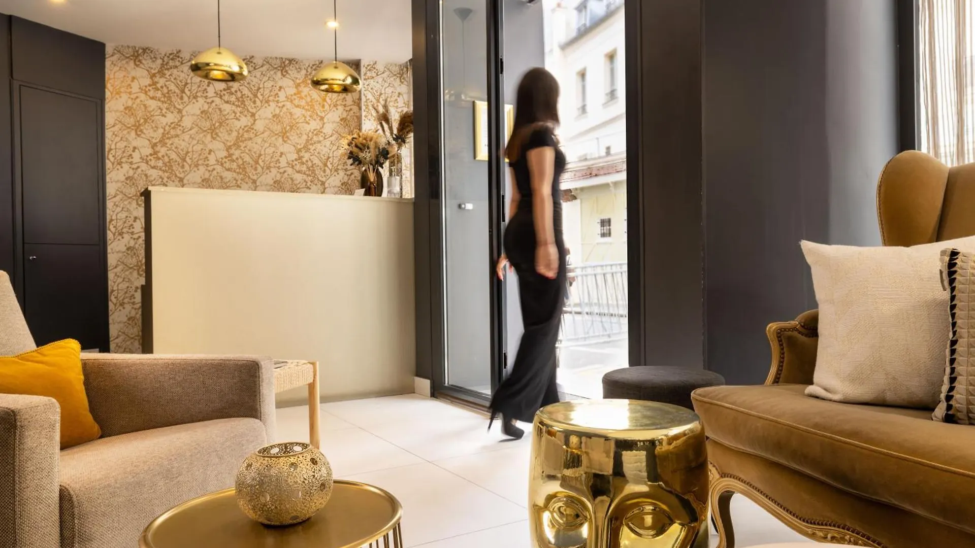 Des Ambassadeurs Hotel 3*