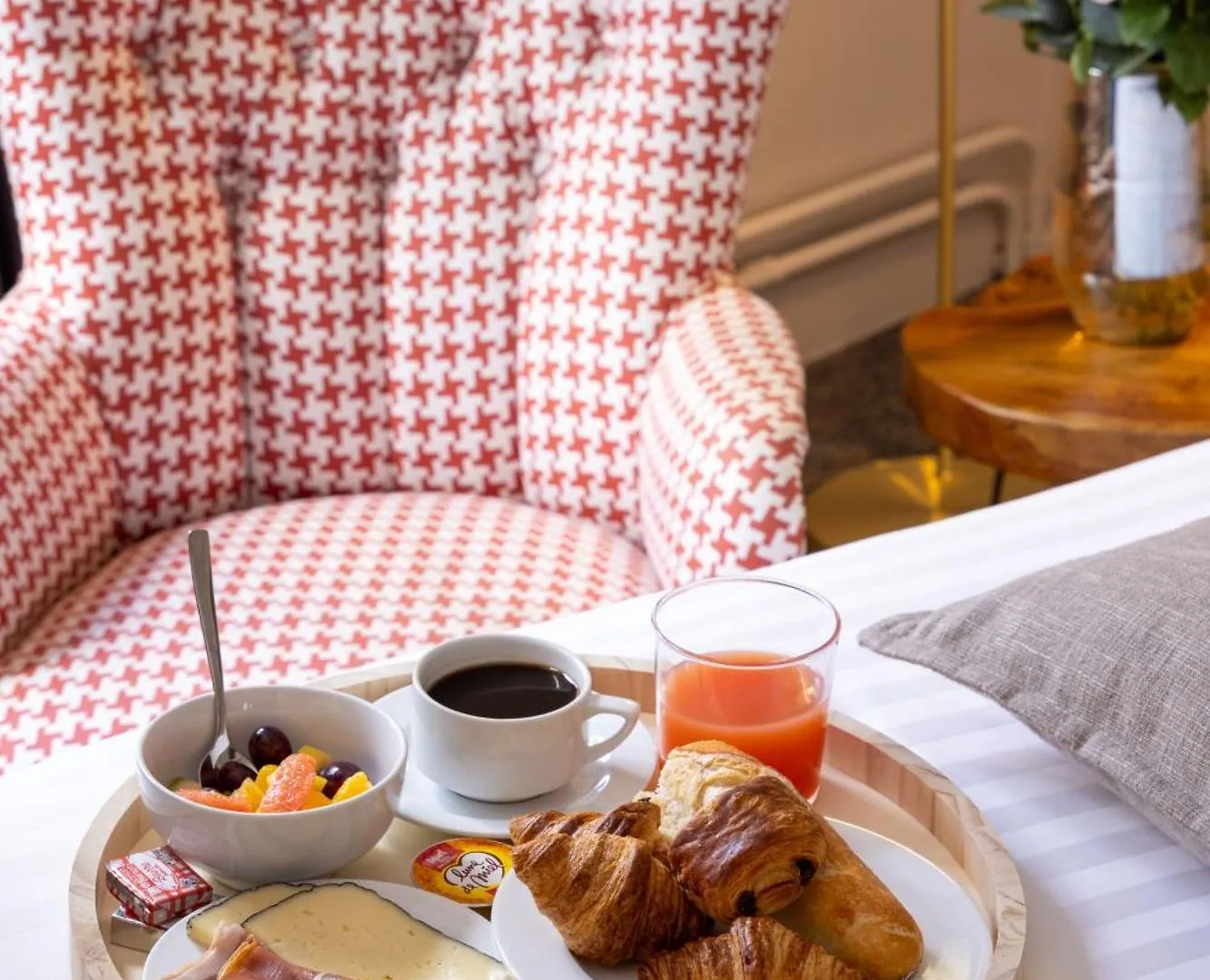 Hotel Des Ambassadeurs 3*